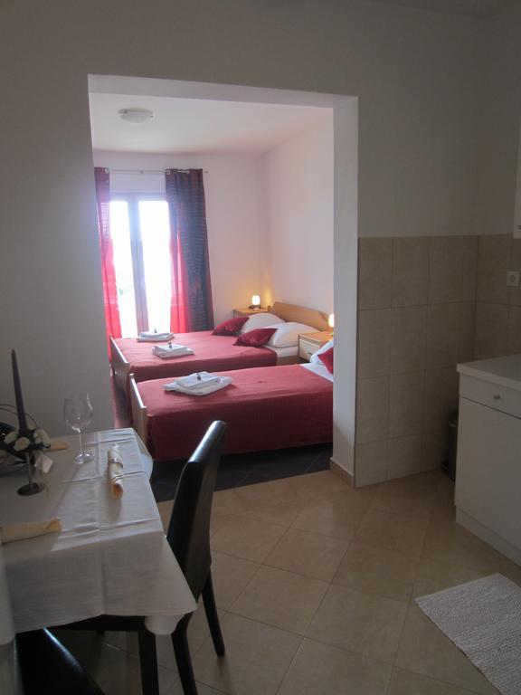 Apartments Saldun Τρογκίρ Εξωτερικό φωτογραφία